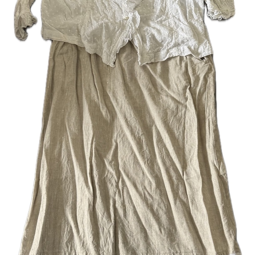 Dear Friends Blouse and Skirt Set in Khaki and White Size M